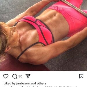 Lorna Jane Pink sports bra